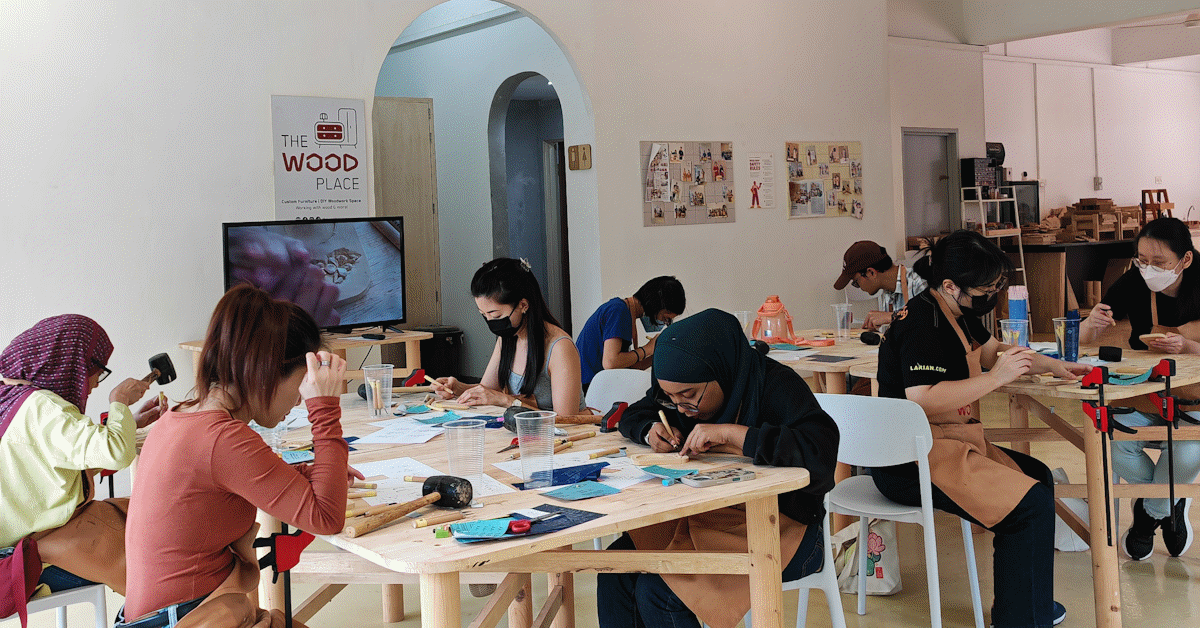 Our 1st Wood Carving Class: Bunga Raya Pocket Mirrors