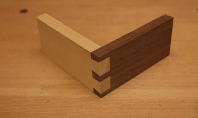 Dovetail joints wood joinery